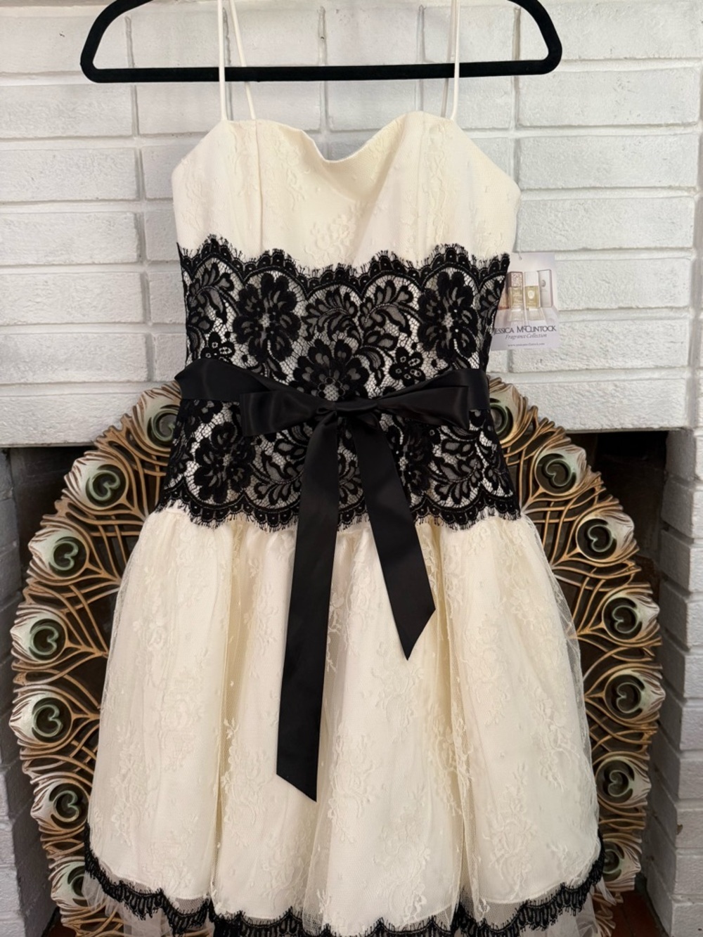 Jessica McClintock NWT White and Black Lace Spaghetti Strap Party Dress Size “8” - Picture 9 of 13